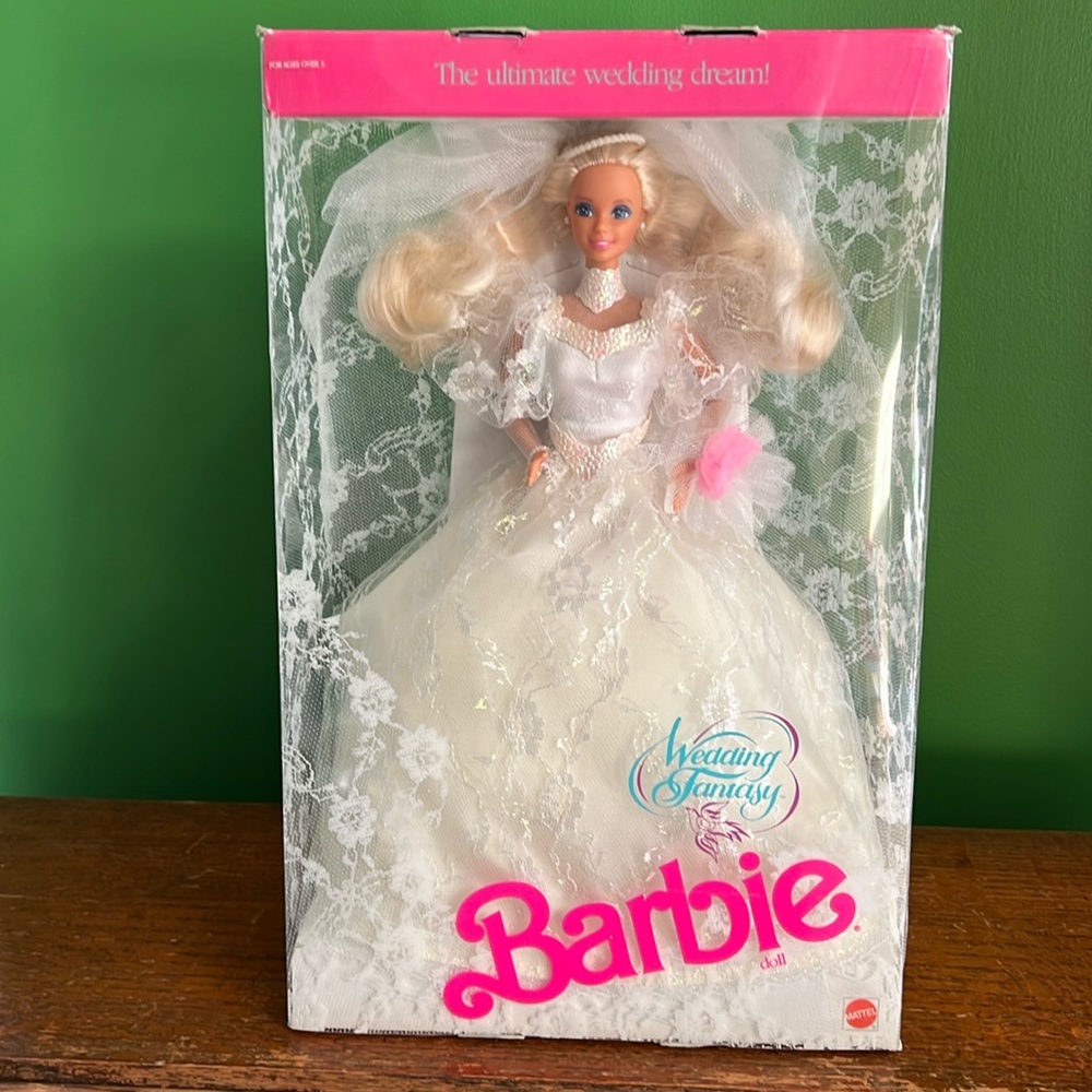 1989 Wedding Fantasy Barbie, NIB